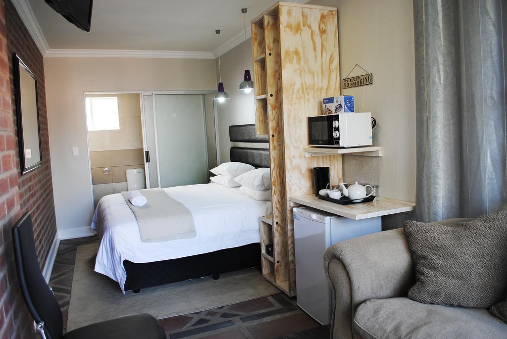 Standard Double Room,174827262:JPEG