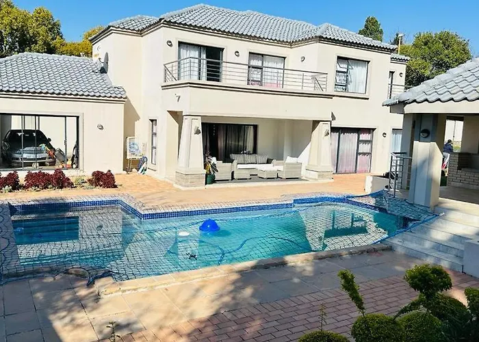 Guest house: The Hide In Sandton